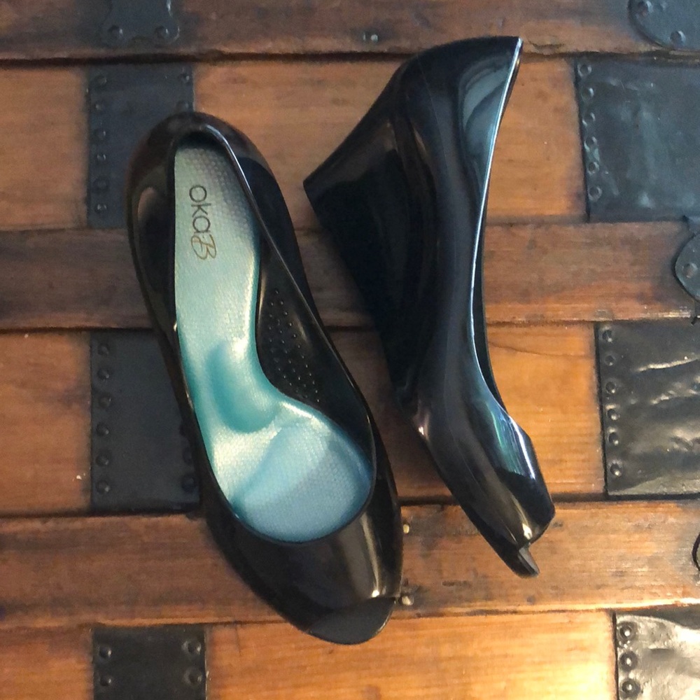 Oka B peep toe wedges